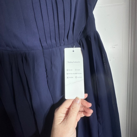 Elegant Navy Blue Women's Dress - Picture 4 of 5